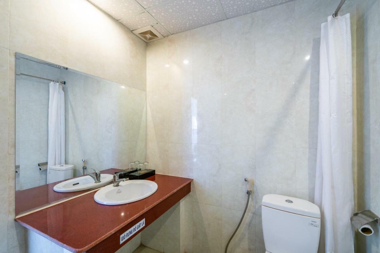 Oyo 375 Hoa Binh Hotel Da Nang Eksteriør bilde